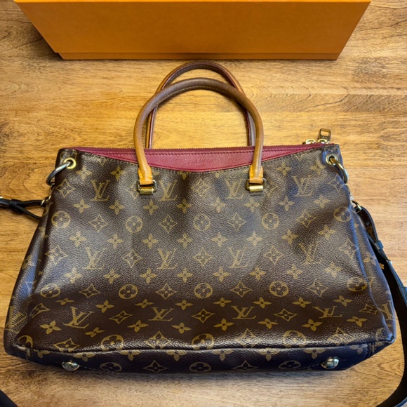 Louis Vuitton Pallas MM pre loved - Picture 2 of 4